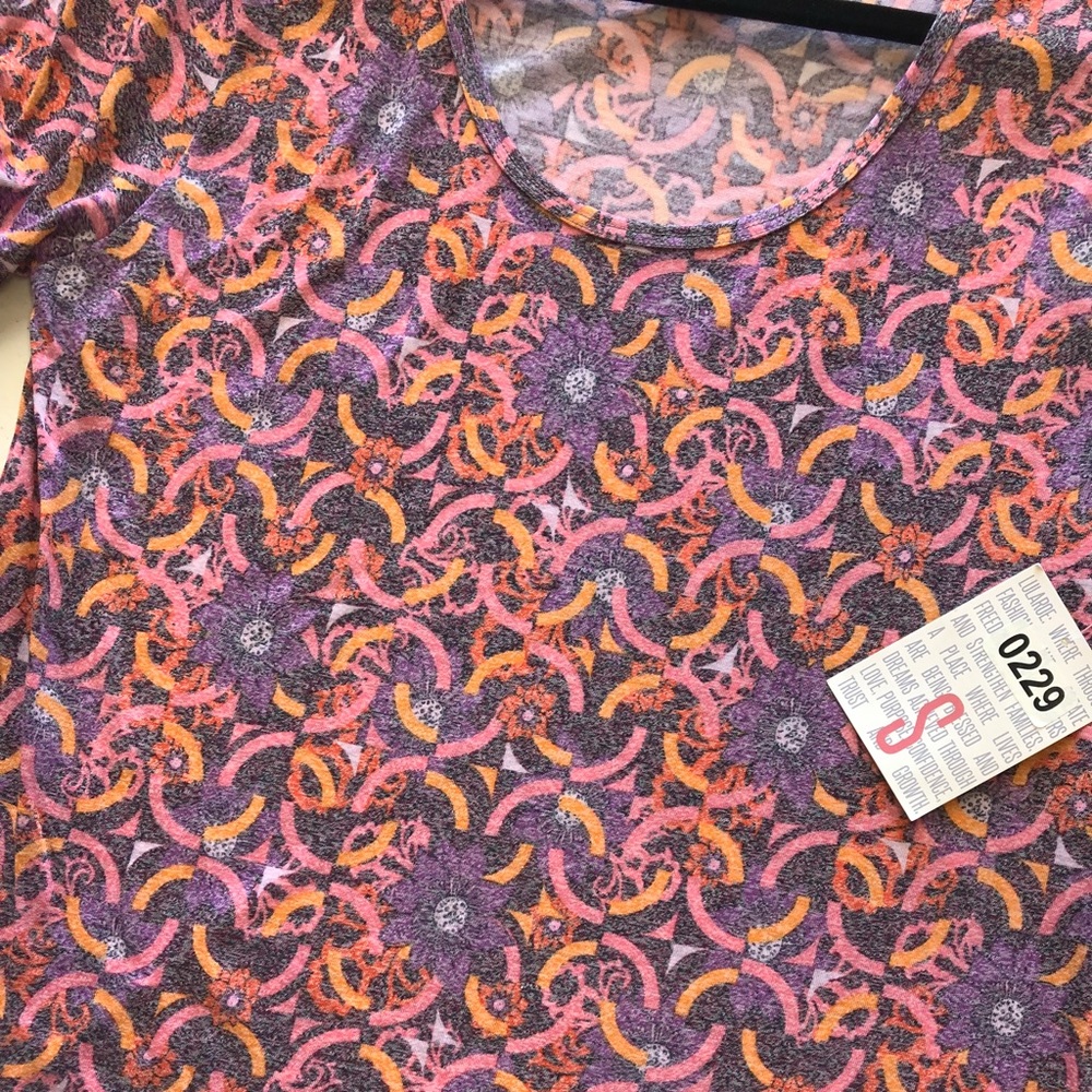 LuLaRoe Classic Tee